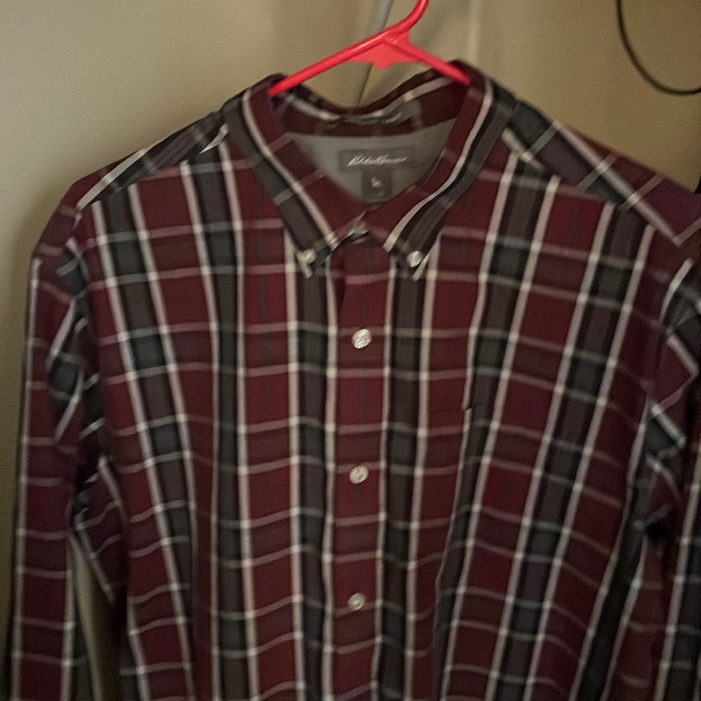 Maroon & Gray Large Eddie Bauer button down shirt, Wrinkle free classic fit
